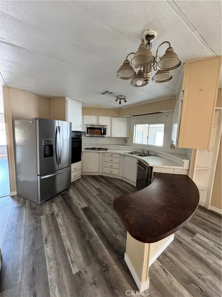 31816 Avenue E 2, Yucaipa, California 92399 — photo 5