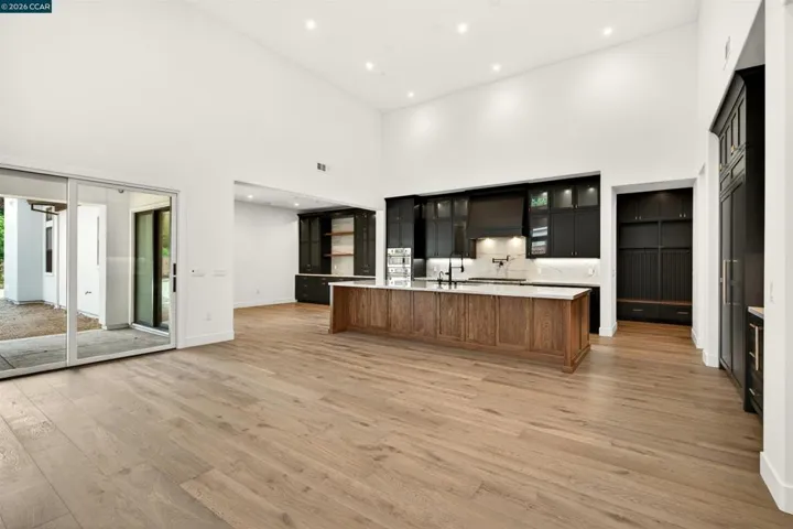 1090 Borrette Court, Napa, California 94558