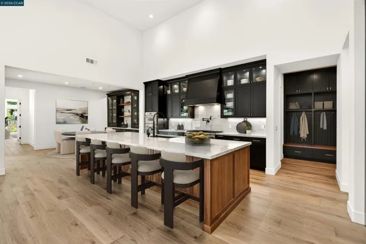 1090 Borrette Court, Napa, California 94558