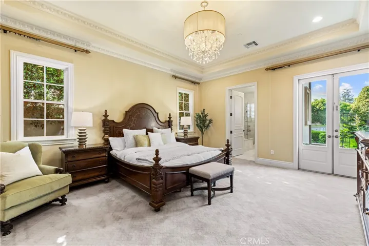Main-Level Suite