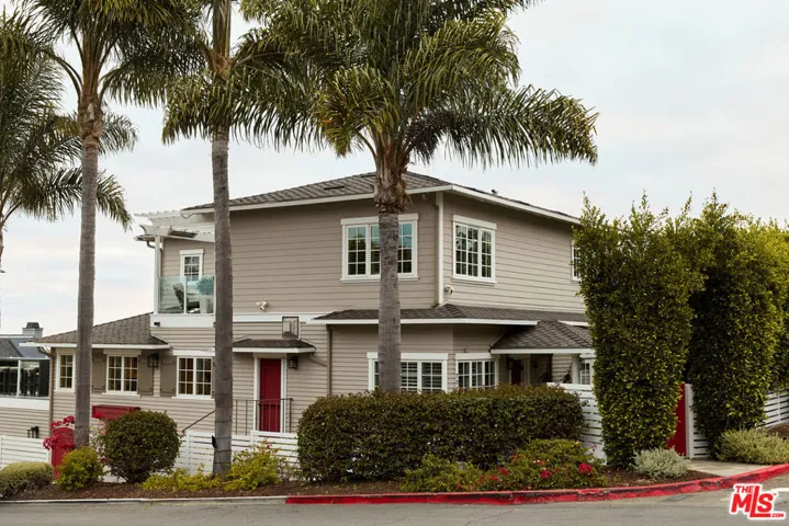 2088 Edinburg Avenue, Cardiff By The Sea, California 92007