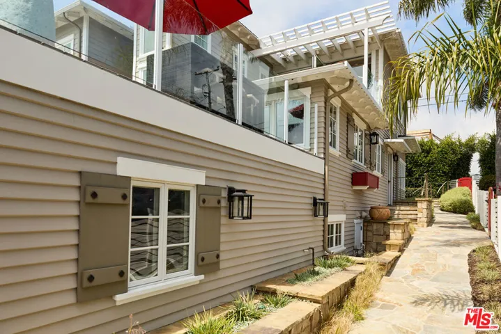 2088 Edinburg Avenue, Cardiff By The Sea, California 92007