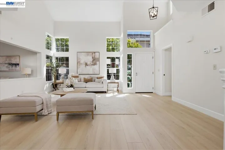 5579 Ridgewood Dr, Fremont, California 94555