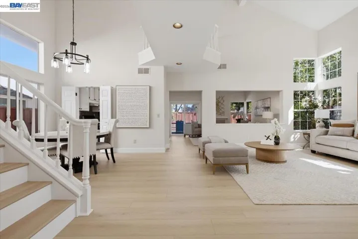 5579 Ridgewood Dr, Fremont, California 94555