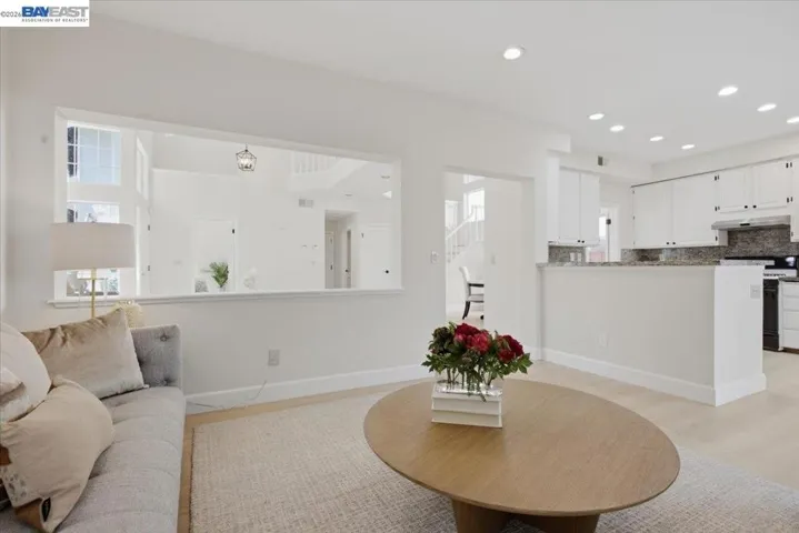 5579 Ridgewood Dr, Fremont, California 94555