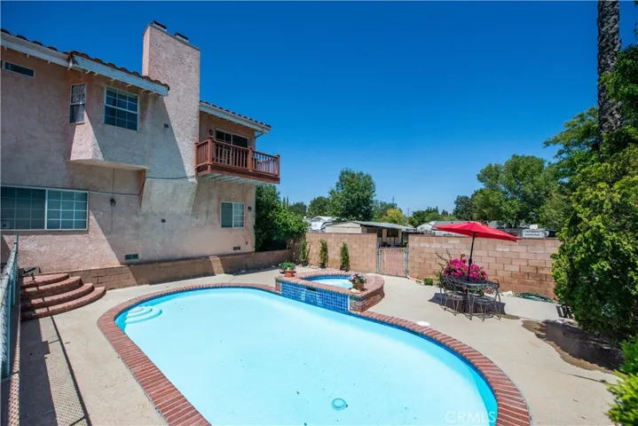10516 Independence, Chatsworth, California 91311