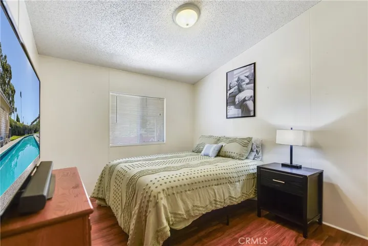 Guest bedroom 1