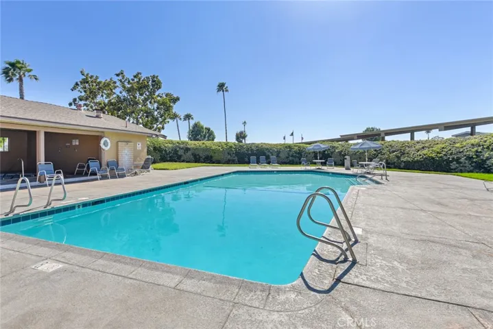 Community pool/spa