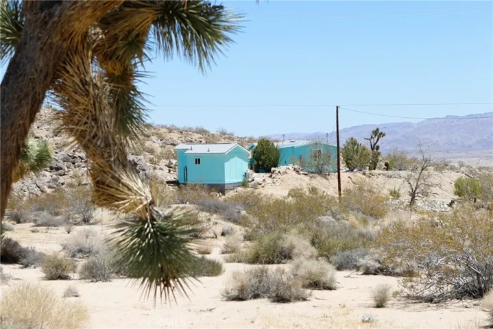2432 Hilltop, Joshua Tree, California 92252