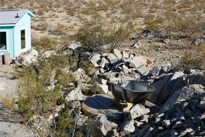 2432 Hilltop, Joshua Tree, California 92252