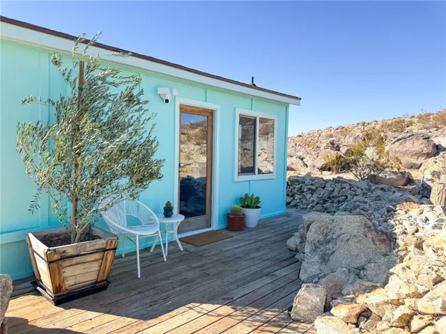2432 Hilltop, Joshua Tree, California 92252