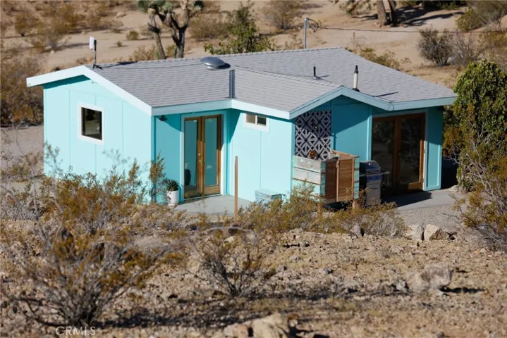 2432 Hilltop, Joshua Tree, California 92252