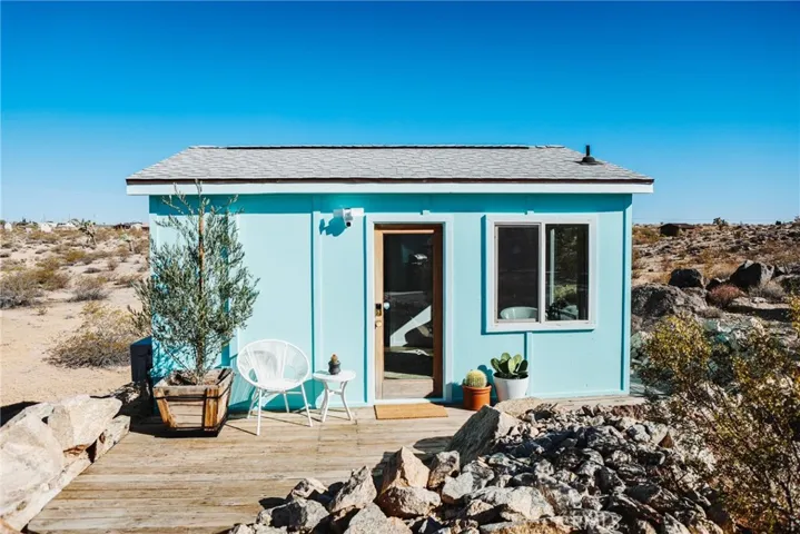 2432 Hilltop, Joshua Tree, California 92252