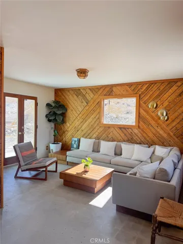 2432 Hilltop, Joshua Tree, California 92252
