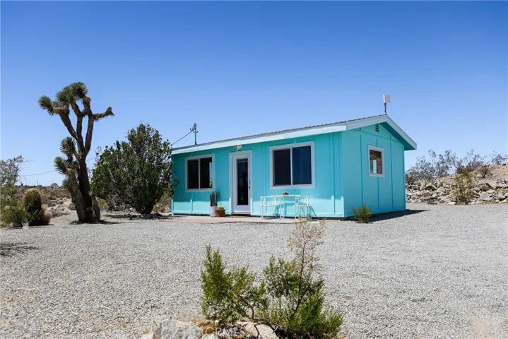 2432 Hilltop, Joshua Tree, California 92252