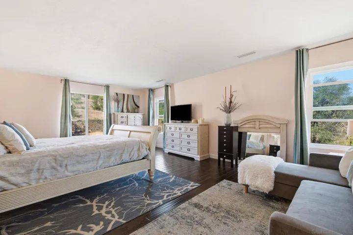 11248 Calle Oro Verde, Valley Center, California 92082