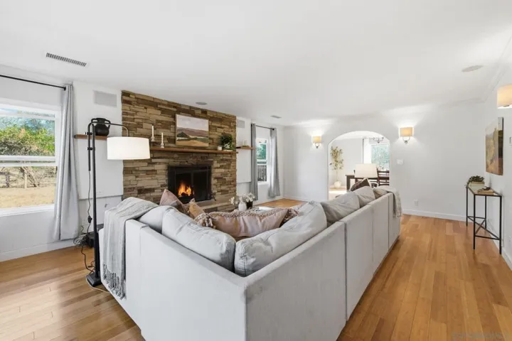 11248 Calle Oro Verde, Valley Center, California 92082