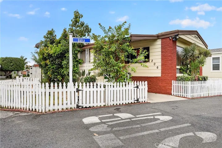 12700 Elliott 206, El Monte, California 91732