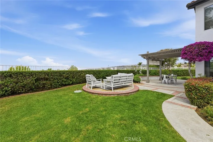 43 High, Laguna Niguel, California 92677