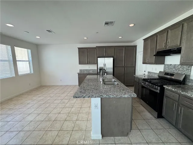 4243 Adishian Way 103, Corona, California 92883
