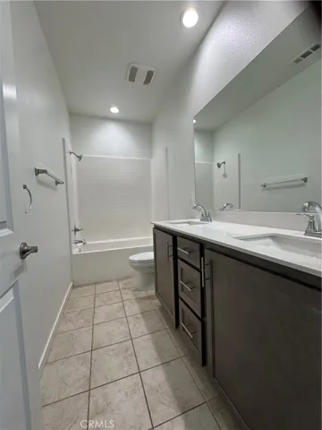 4243 Adishian Way 103, Corona, California 92883