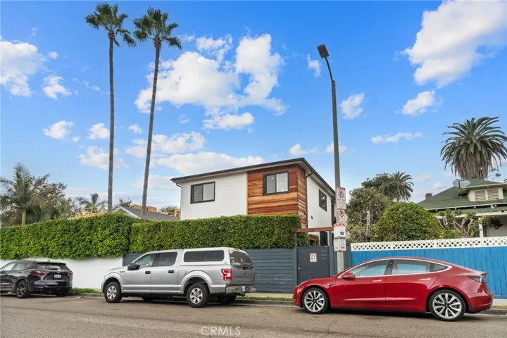 331 Brooks Avenue 1, Venice, California 90291