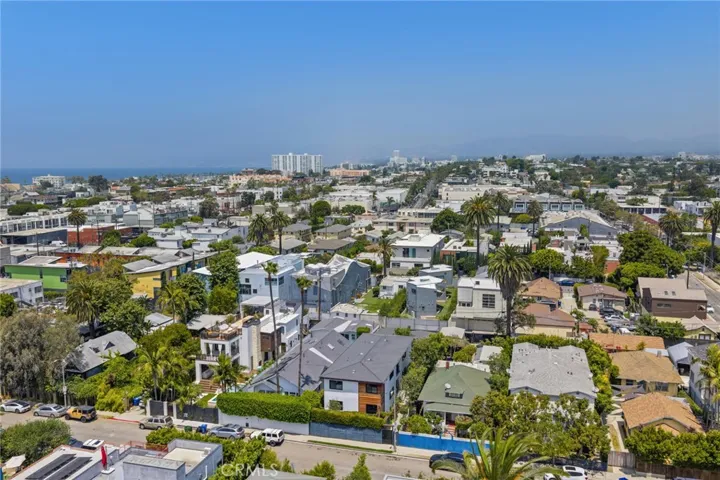 331 Brooks Avenue 1, Venice, California 90291