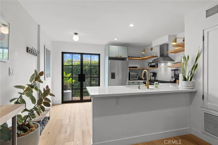 331 Brooks Avenue 1, Venice, California 90291