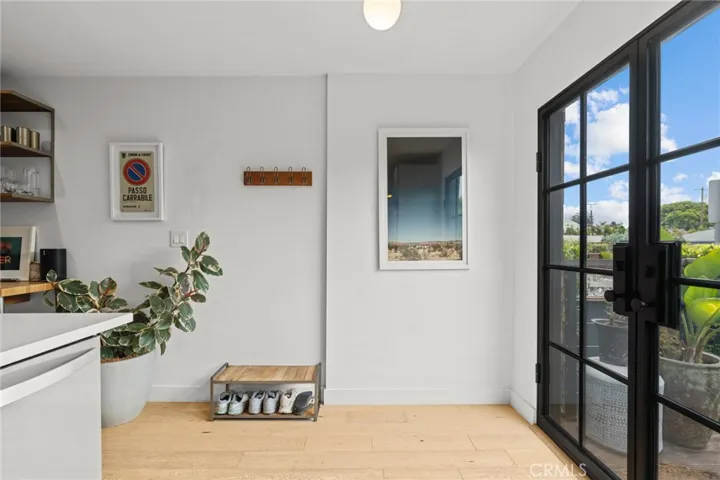 331 Brooks Avenue 1, Venice, California 90291