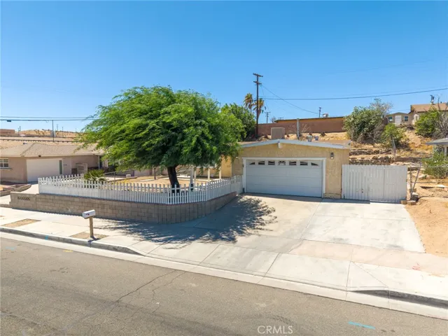650 E Mountain View, Barstow, California 92311