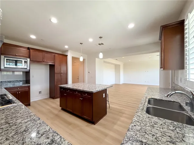 11578 Solaire Way, Chino, California 91710