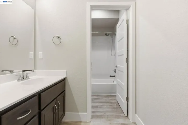 2394 Bharvani Ave, Manteca, California 95337