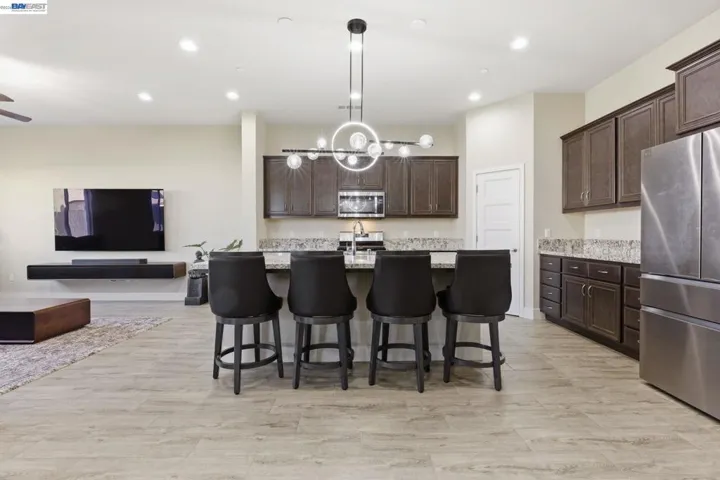 2394 Bharvani Ave, Manteca, California 95337