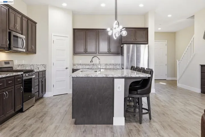 2394 Bharvani Ave, Manteca, California 95337