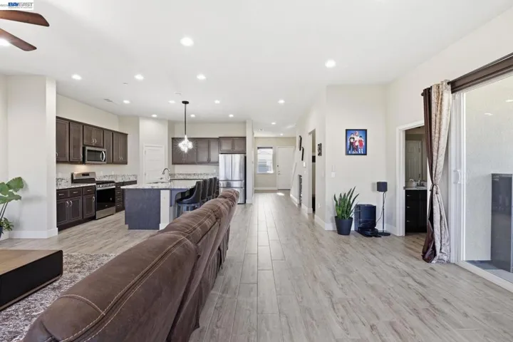 2394 Bharvani Ave, Manteca, California 95337