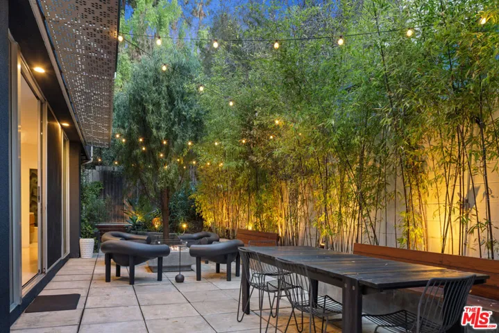 1892 Lucile Avenue, Los Angeles, California 90026
