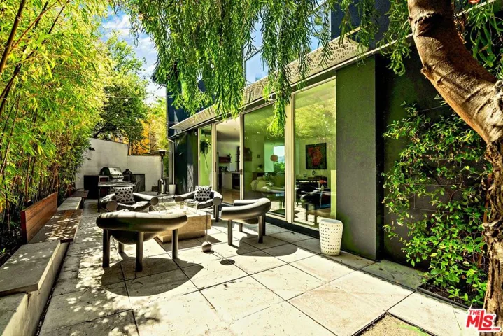 1892 Lucile Avenue, Los Angeles, California 90026