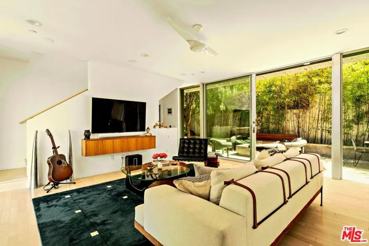 1892 Lucile Avenue, Los Angeles, California 90026