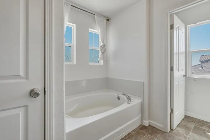 13673 Santa Lucia Drive, Gustine, California 95322