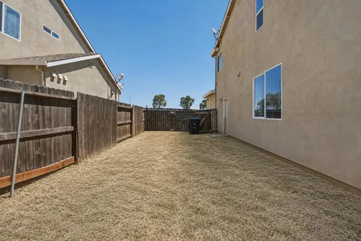 13673 Santa Lucia Drive, Gustine, California 95322