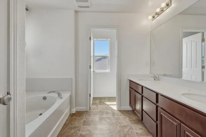 13673 Santa Lucia Drive, Gustine, California 95322