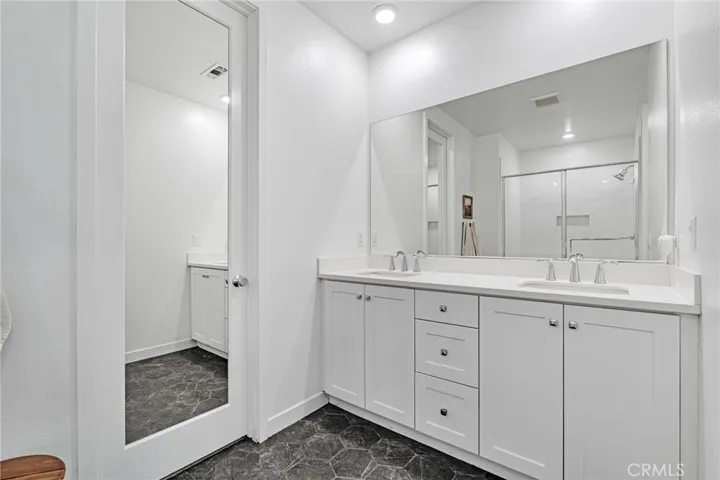 26958 Sandbar Willow Pl 205, Valencia, California 91381