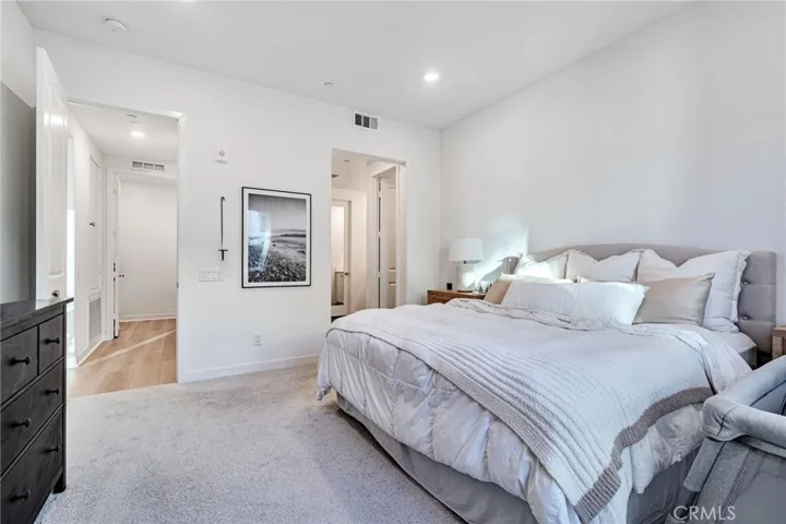 26958 Sandbar Willow Pl 205, Valencia, California 91381