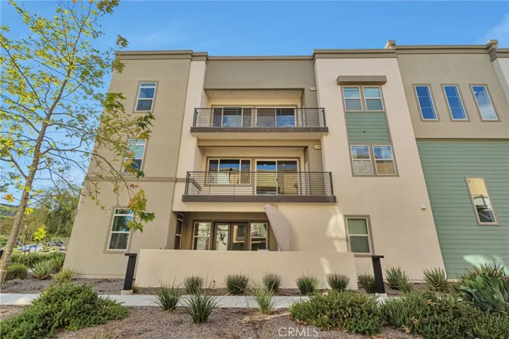 26958 Sandbar Willow Pl 205, Valencia, California 91381