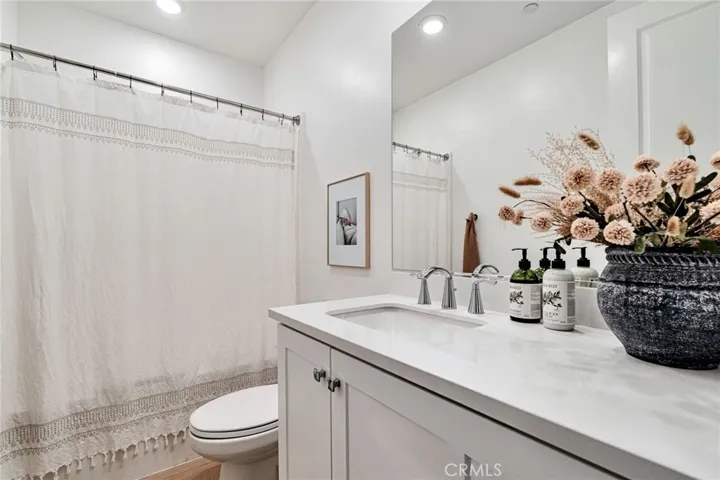 26958 Sandbar Willow Pl 205, Valencia, California 91381