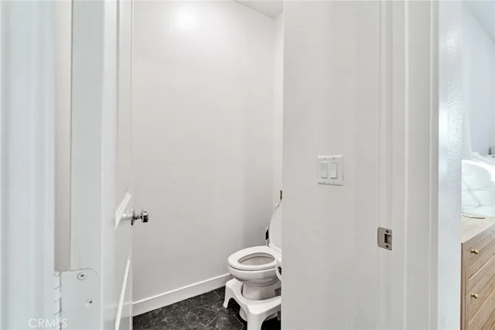 26958 Sandbar Willow Pl 205, Valencia, California 91381