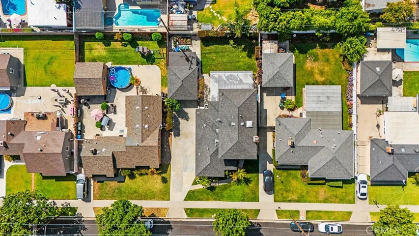 8433 California, Whittier, California 90605