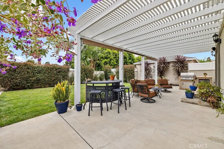 8433 California, Whittier, California 90605