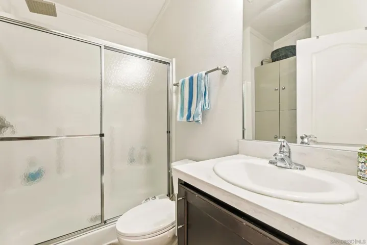 2110 Campo Place, Escondido, California 92027