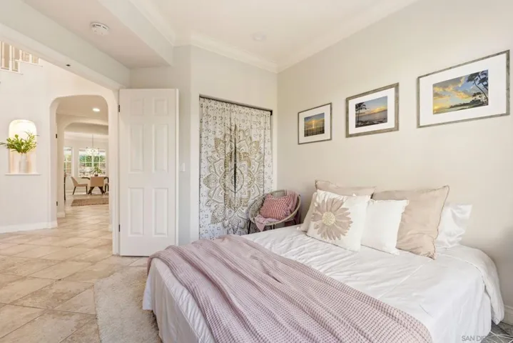 2110 Campo Place, Escondido, California 92027